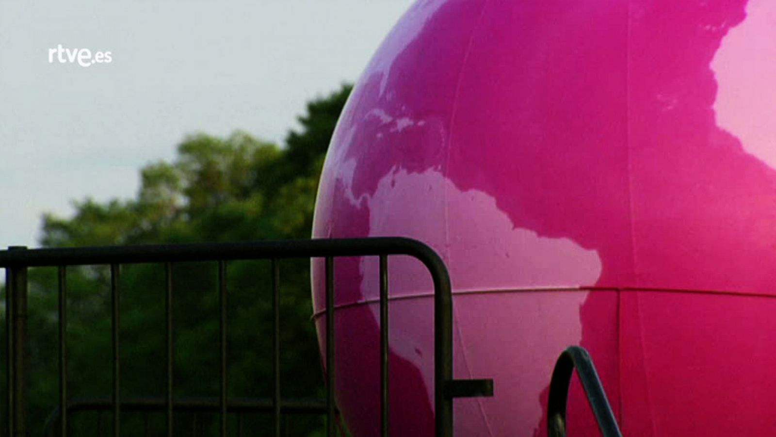 La Noche Temática - Lazos Rosas S.L. - Comienzo - La noche temática | Ver