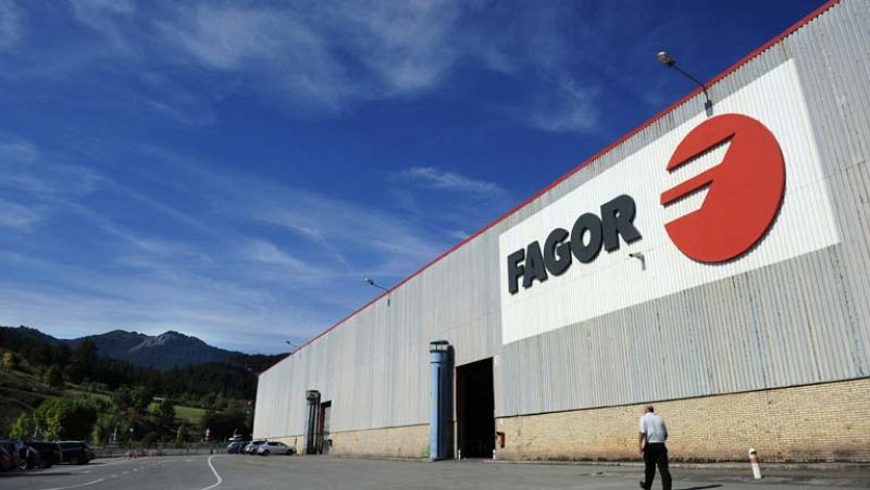 Las dos plantas de Fagor en Mondragón, llevan días cerradas por falta de suministro 