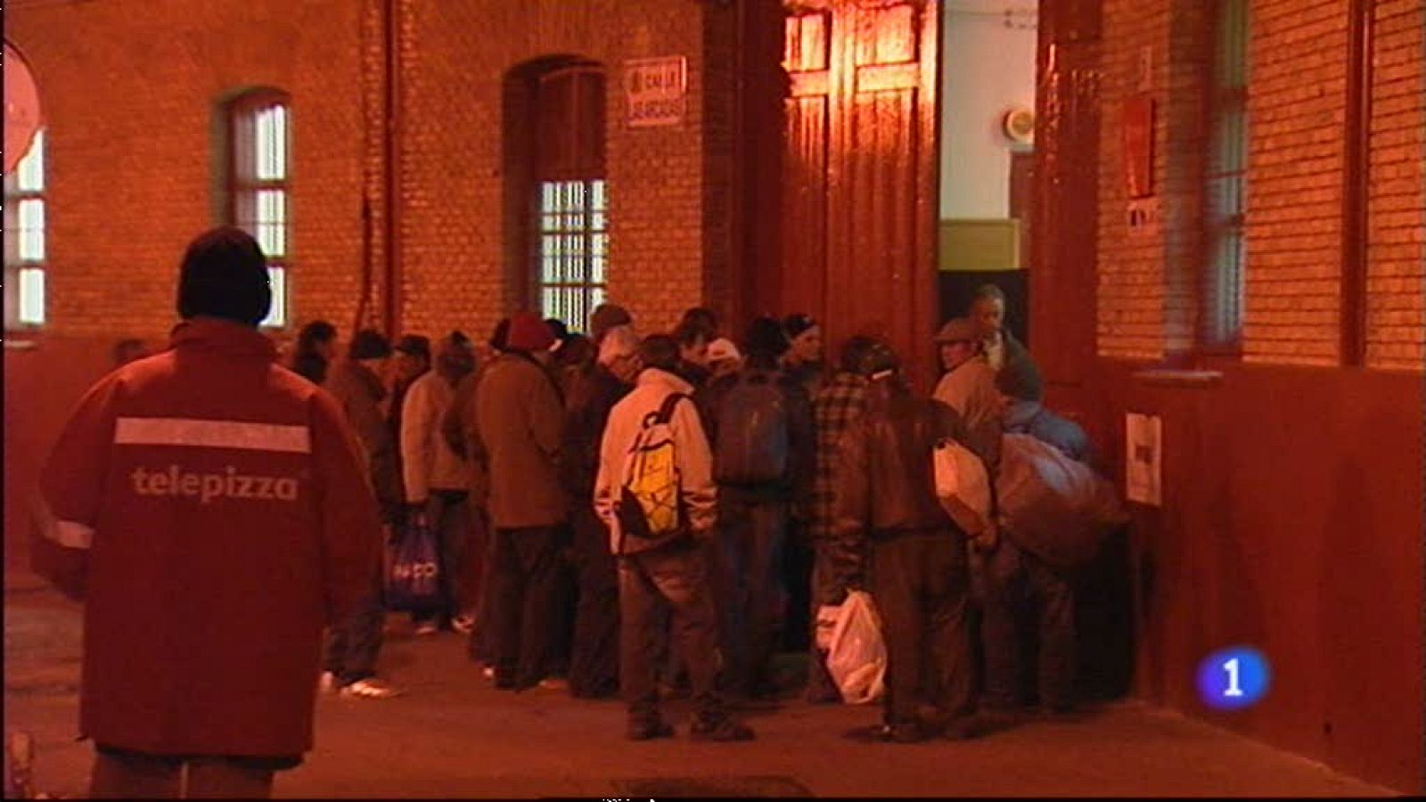   En 2011 más del 20 por ciento de la población aragonesa vivía con rentas muy inferiores a la media.  Es un dato que se ha conocido hoy, Día Internacional contra la Pobreza. En nuestra comunidad, el 22% de la población vive bajo el umbral de la pobreza. 