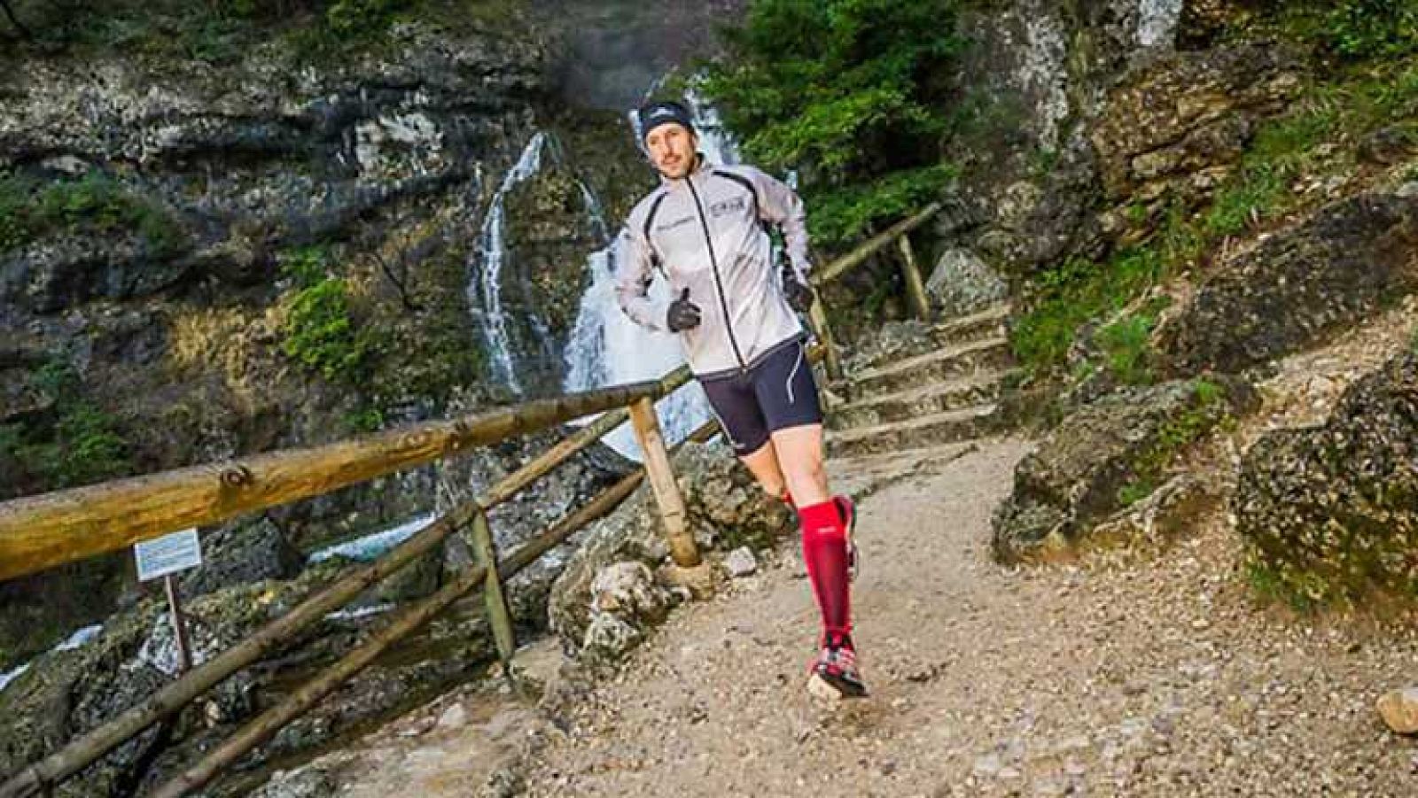 A la carrera - El Desafío Lurbel en el calar del río Mundo - Ver ahora