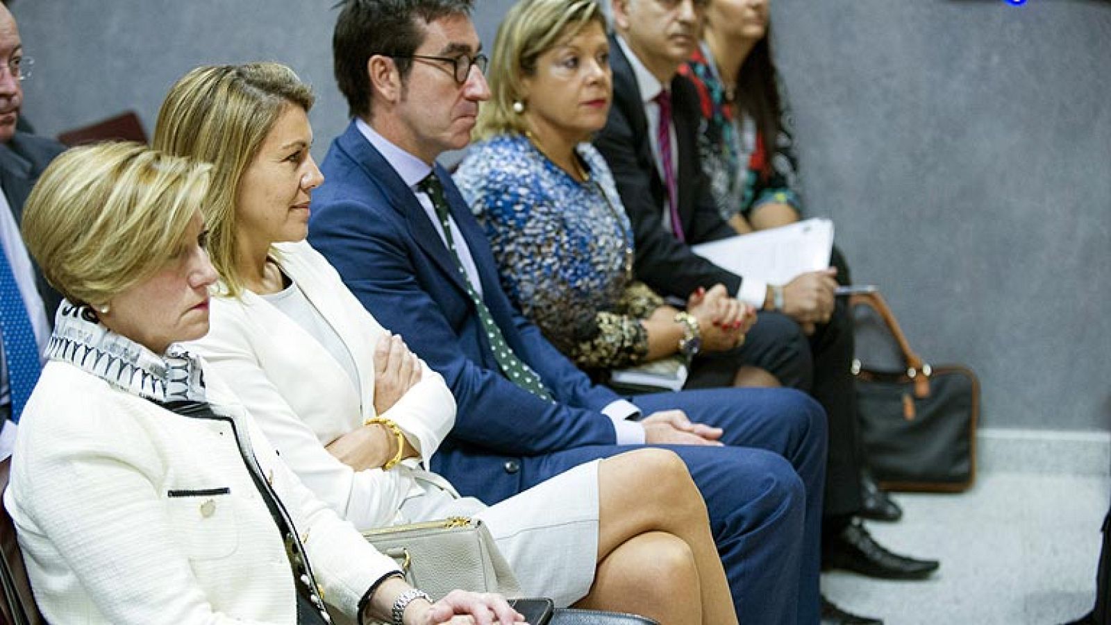 Bárcenas declara que realizó dos pagos "en mano" a Cospedal y ella niega los sobresueldos - Informativo 24h | Ver