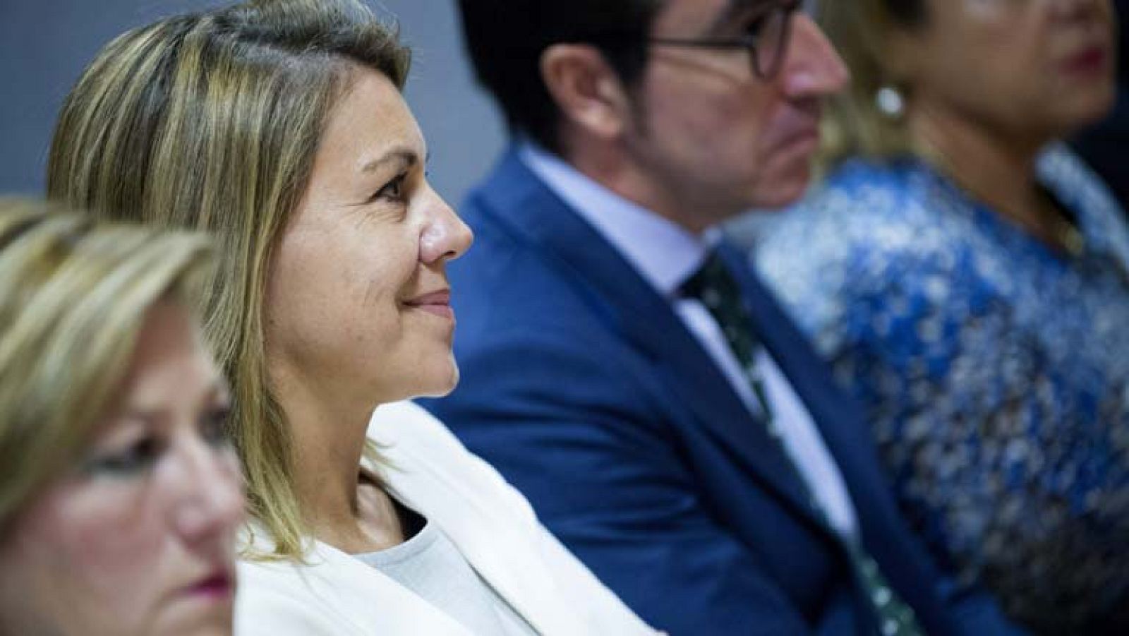 Luis Bárcenas mantiene que entregó dos sobres a Dolores de Cospedal, y Cospedal lo niega