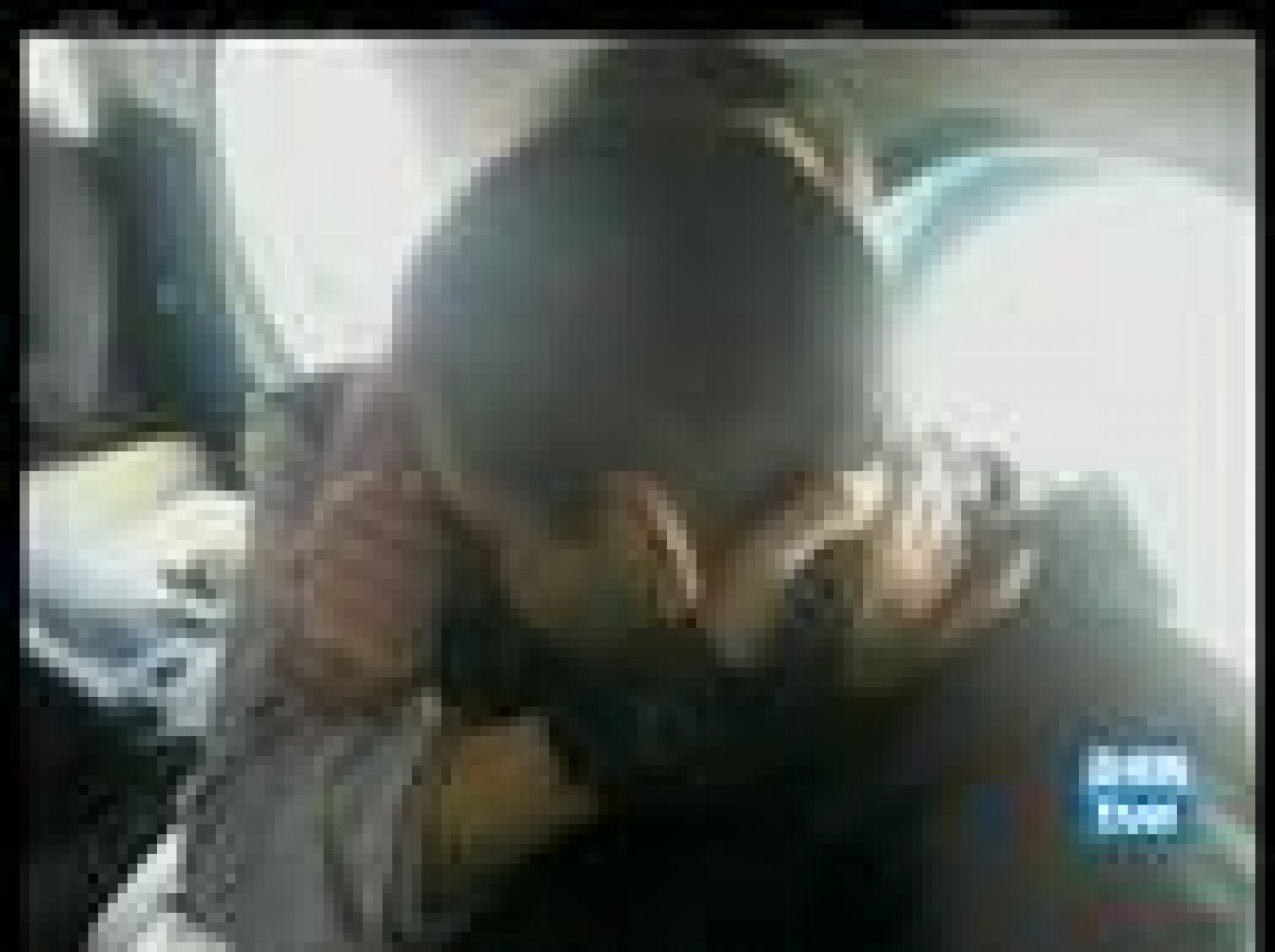 El Ejército de Colombia muestra las imágenes grabadas durante el secuestro de Ingrid Betancourt y otros 14 secuestrados por las FARC