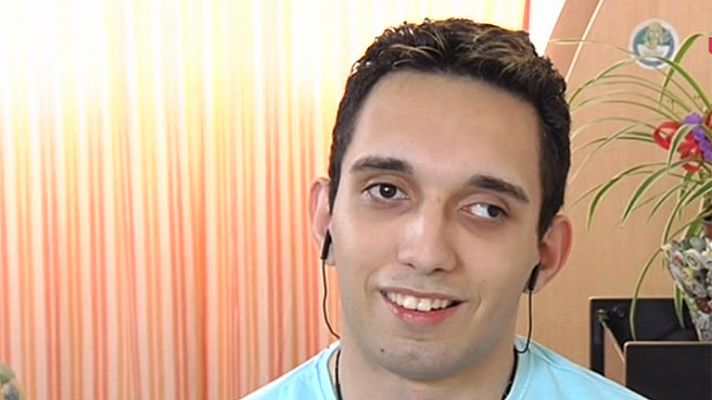 Entre todos - Alexander necesita adaptar su casa