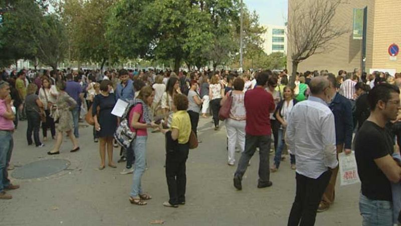 Opositores de toda España buscan una plaza de auxiliar de enferrmeria en Valencia