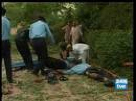  - Atentado en la Mezquita Roja