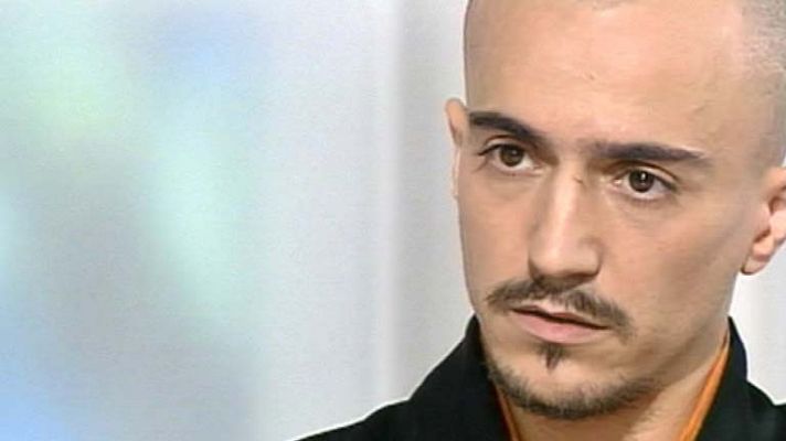 Telediario 1 - Caso falso monje shaolin