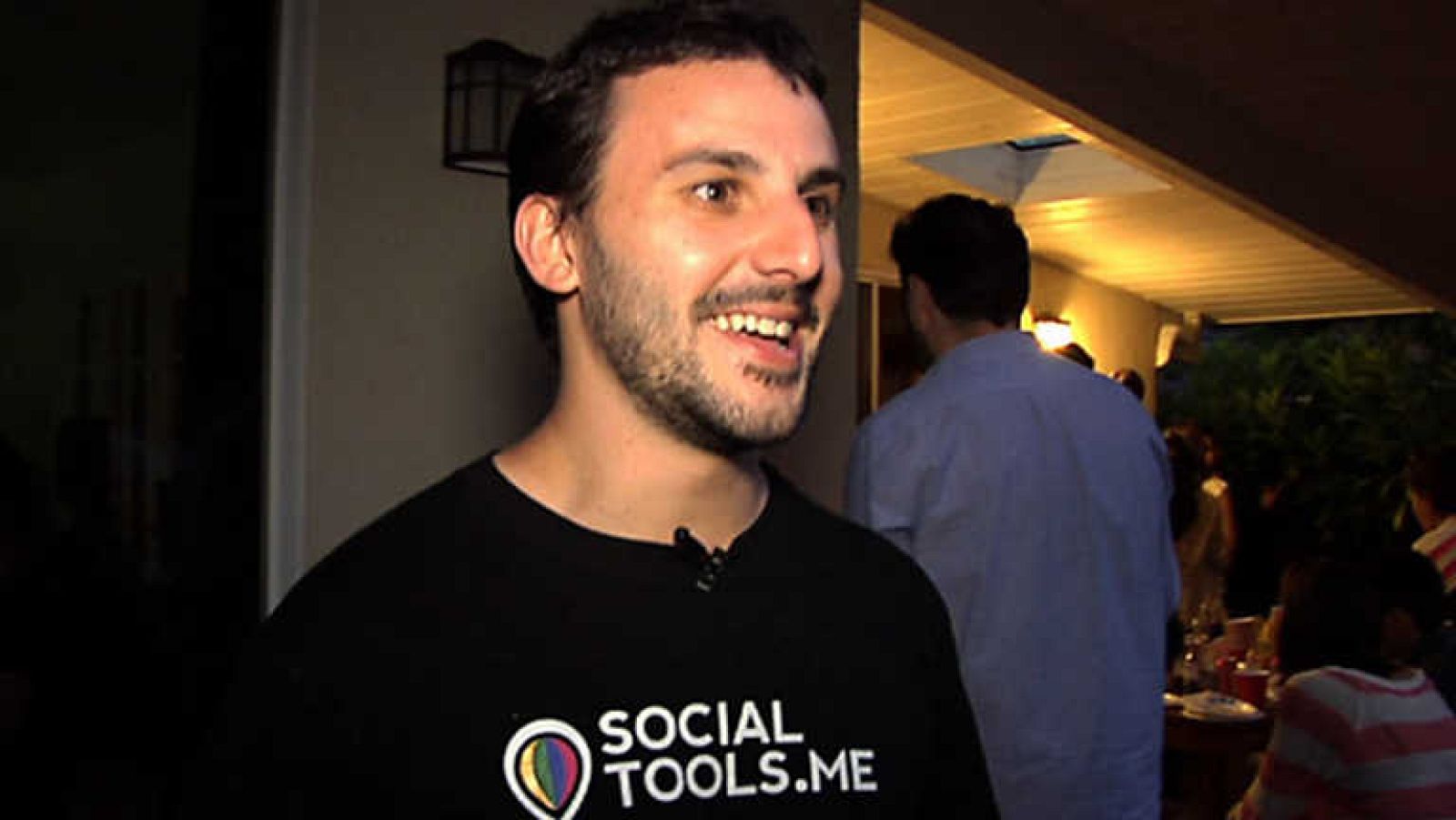 Sincronizados - Comida y redes sociales - ver ahora