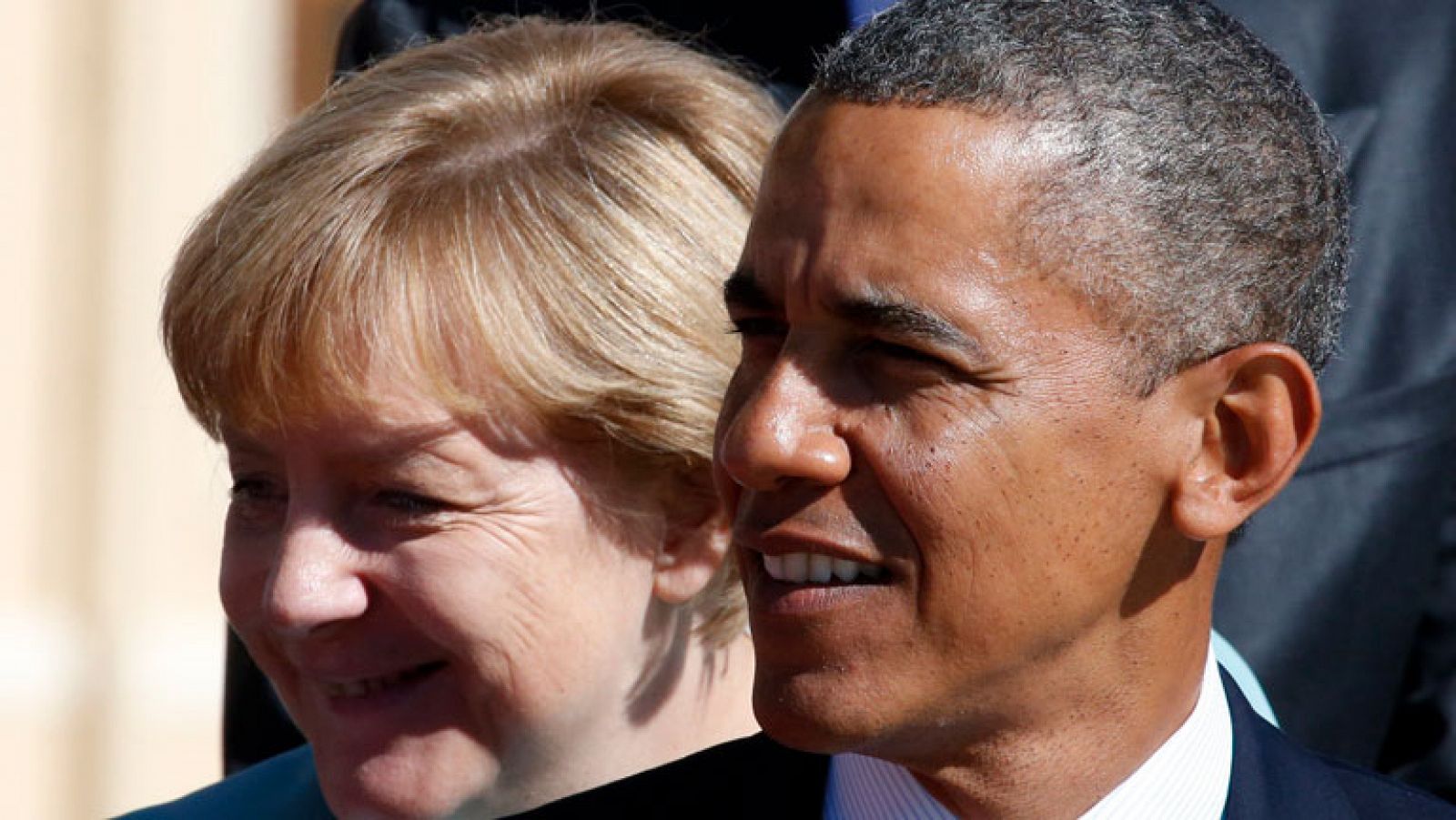 Alemania sospecha que EE.UU. 'pinchó' el móvil de Merkel 