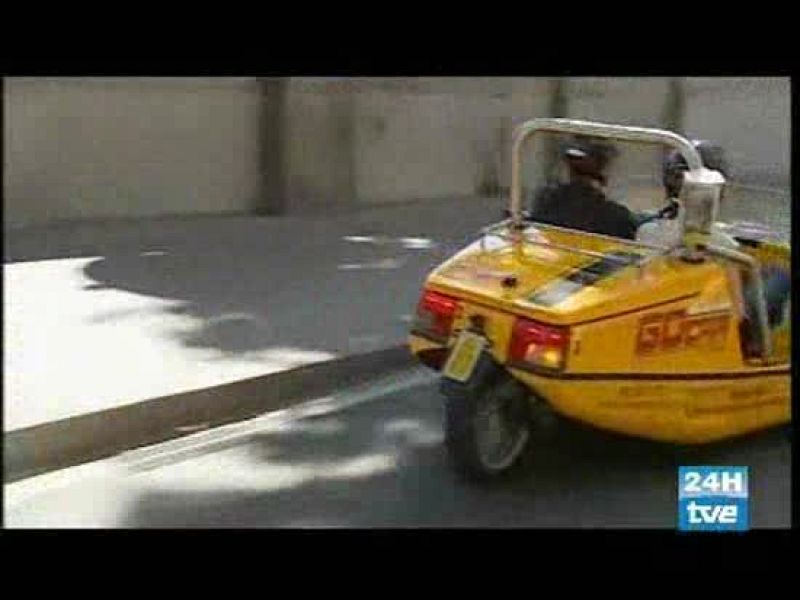  Zoom Net. Barcelona vista desde un GoCar