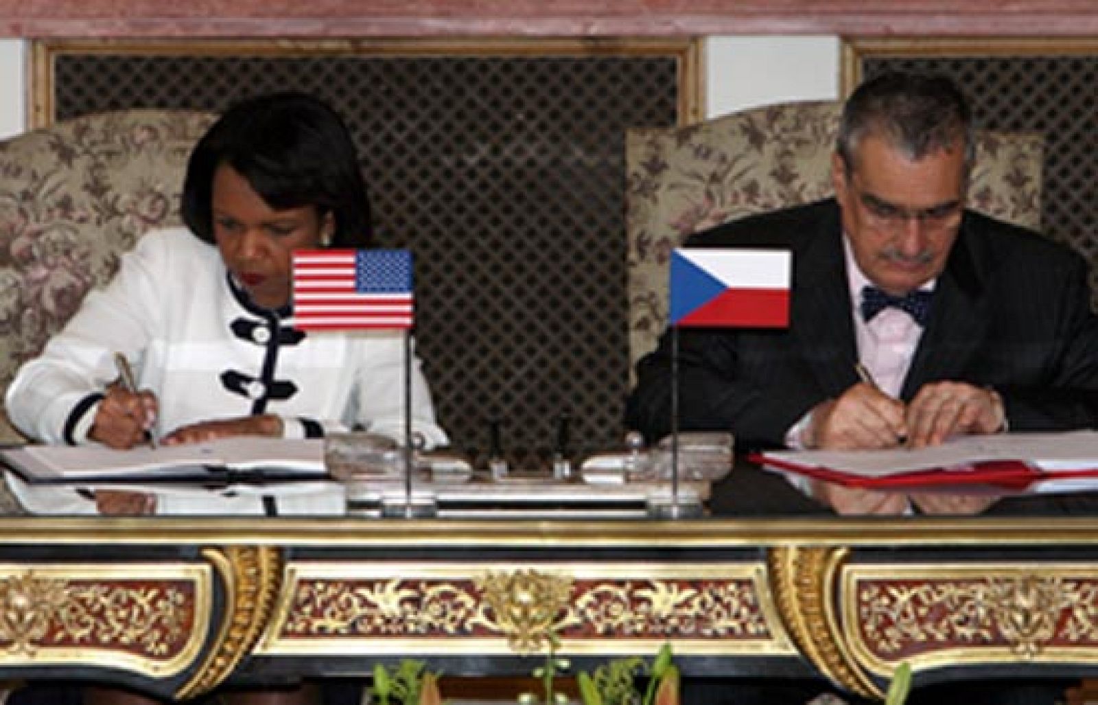 Acuerdo para frenar la amenaza iraní