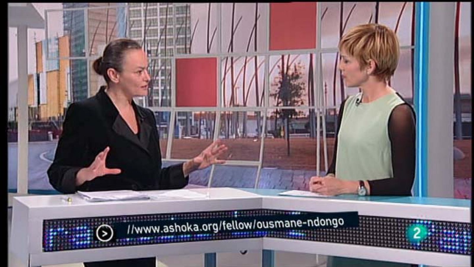 Para Todos La 2 - Innovación: Luchando contra el analfabetismo