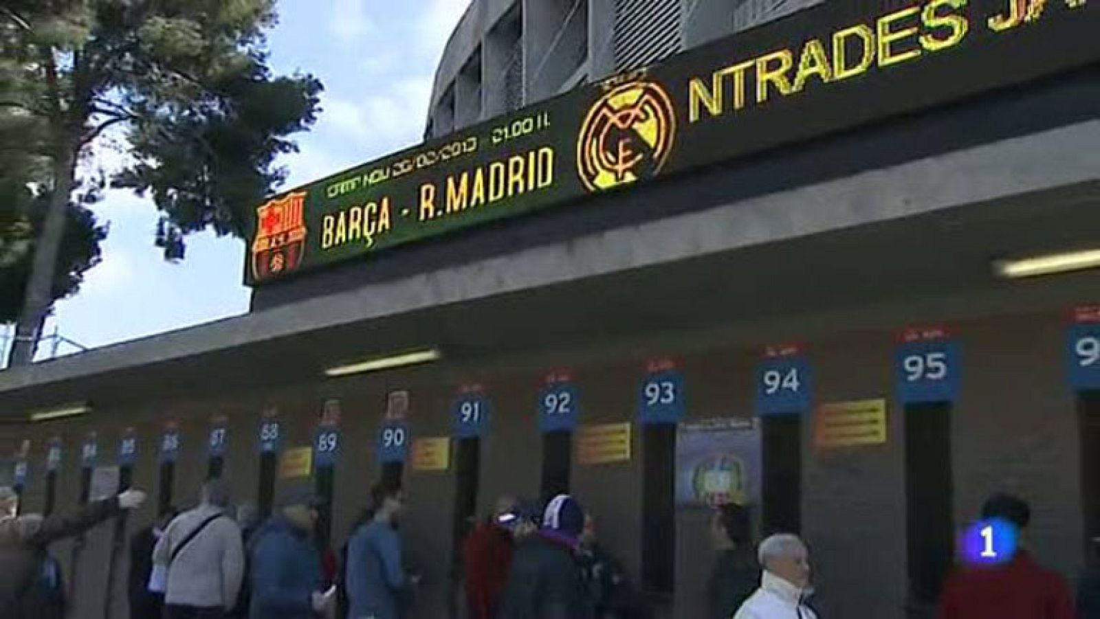 La reventa, tan clásica como el 'clásico': vendo bolis y regalo entradas | Ver