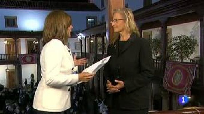 Telediario 1 - Annie Leibovitz: "Volveré para fotografiar a los Príncipes'