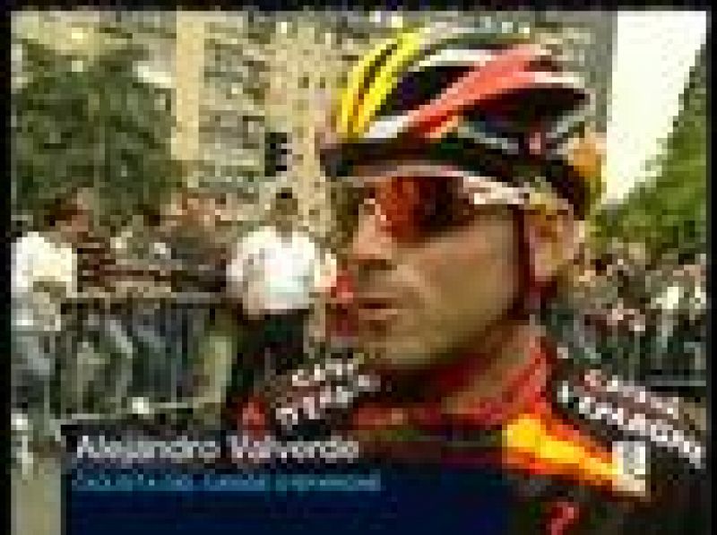 A pesar de perder más de un minuto frente a Cadel Evans en la primera contrarreloj del Tour, el murciano Alejandro Valverde ve el vaso medio lleno y cree que está en condiciones de dar la cara para el triunfo final.
