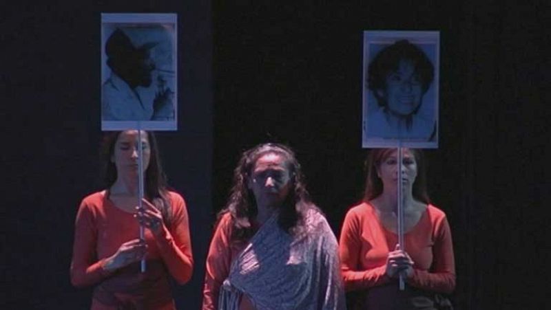 Una obra de teatro intenta dar voz a las mujeres que sufren violencia en Colombia