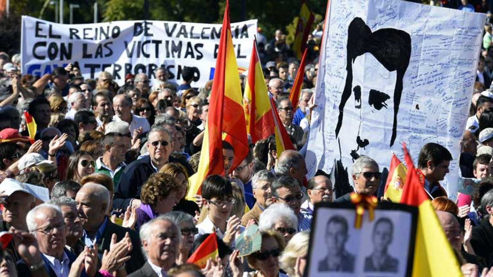 Telediario 1 en cuatro minutos - 27/10/13