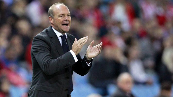 Pepe Mel: "No me puedo tirar de  este barco, sería de cobarde y mal bético"