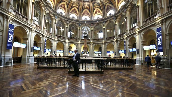 La tarde en 24h - La prima cae a 235 puntos