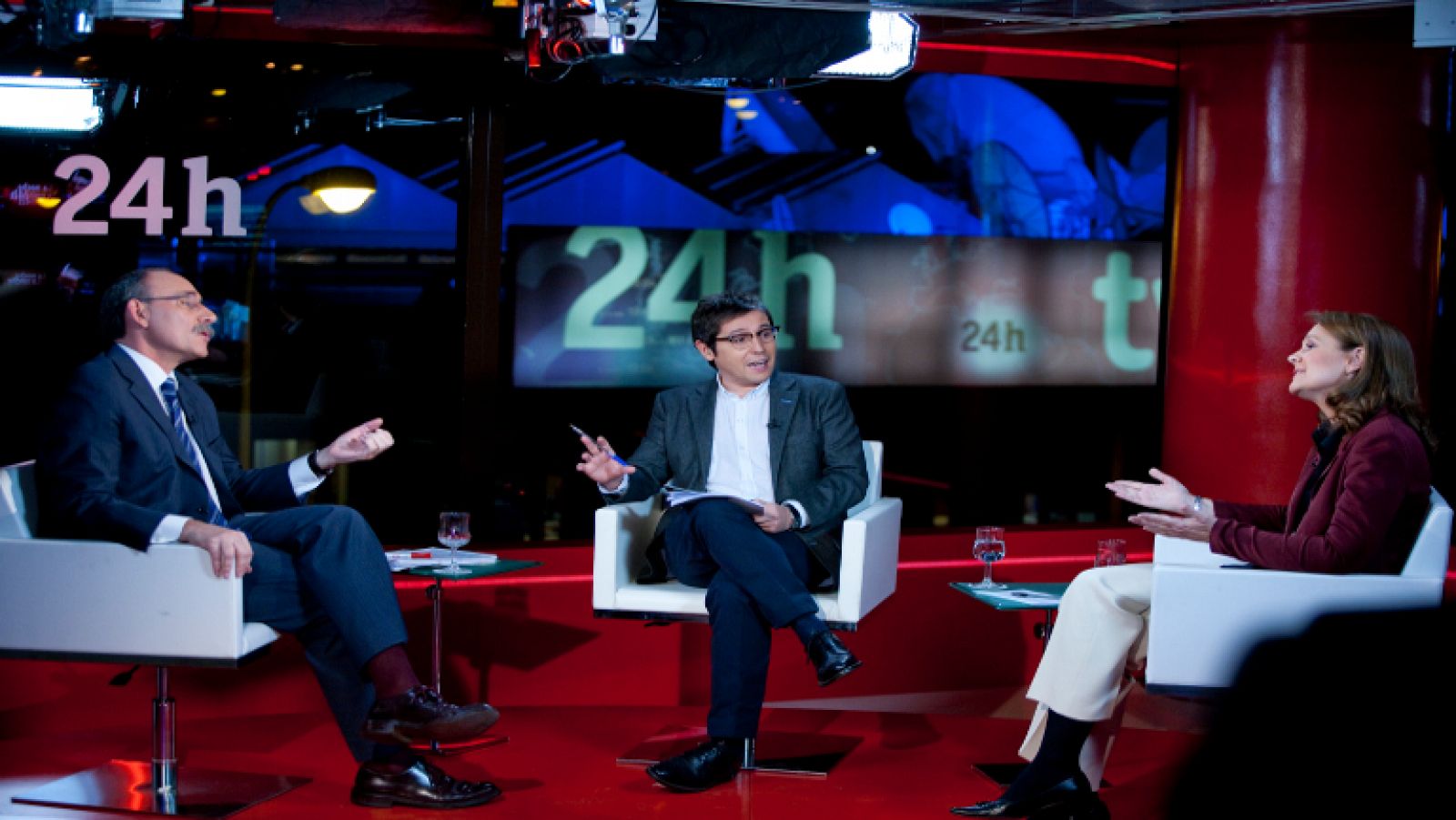 La noche en 24h: Gomendio defiende la LOMCE para mejorar los resultados educativos y el PSOE denuncia que "rompe con la igualdad de oportunidades" | RTVE Play