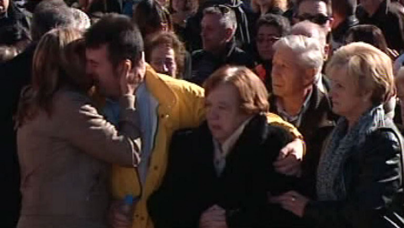 La mañana - El último adiós de familiares y compañeros