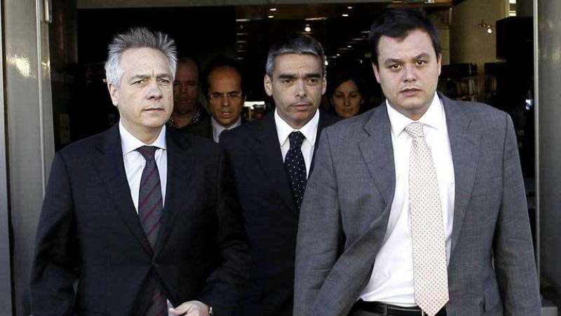 El PSC rompe la disciplina de voto del grupo socialista al abstenerse en una moción contra el derecho a decidir en Cataluña