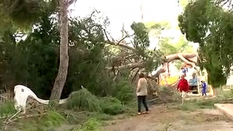 En Baleares siguen en alerta por el temporal