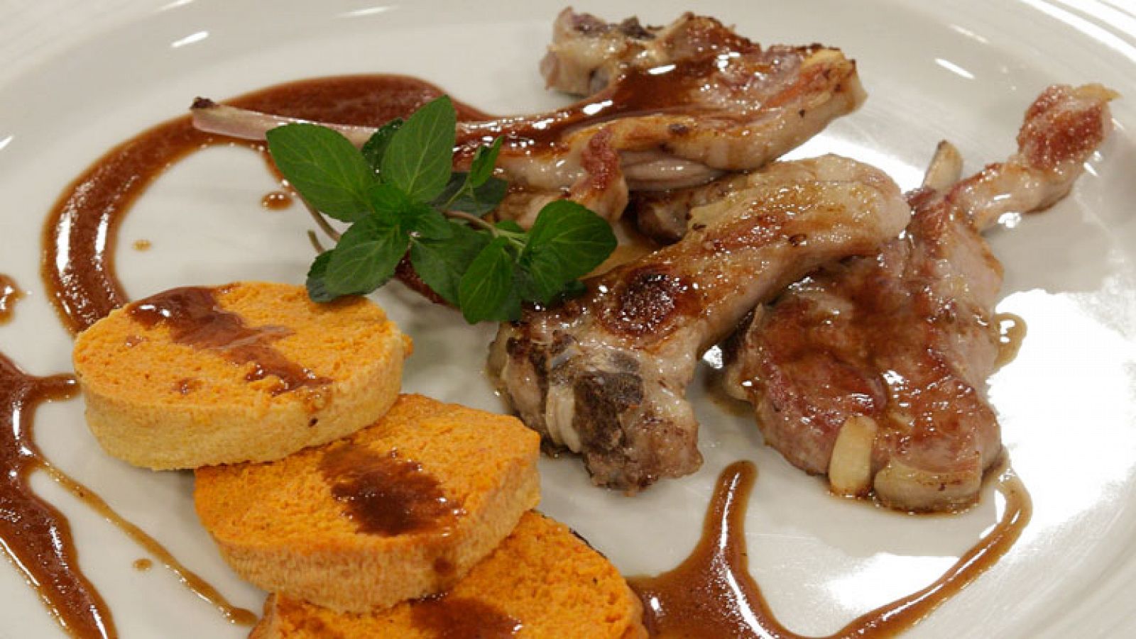 RTVE Cocina: Chuletillas cordero con pastel | RTVE Play