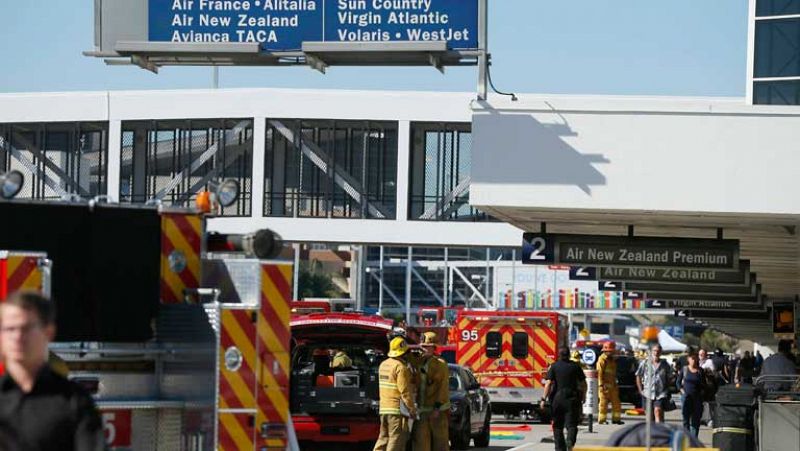 Siete heridos en un tiroteo en el aeropuerto de Los Ángeles