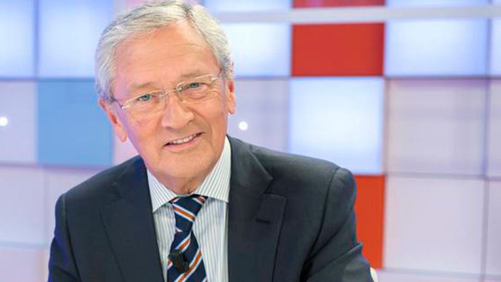 Cámara abierta - Madgazine y Quiosco Thyssen, la webserie Paradoja temporal, EverybodyCar y Fernando Ónega en 1minutoCOM - 02/11/13 - Ver ahora