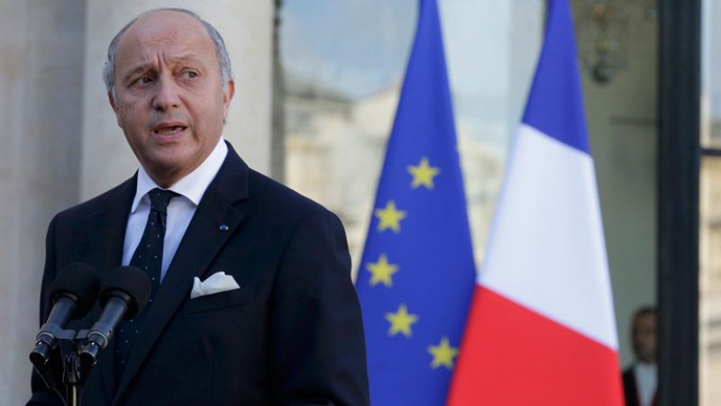 El ministro de Exteriores francés dice que los periodistas "fueron asesinados fríamente"