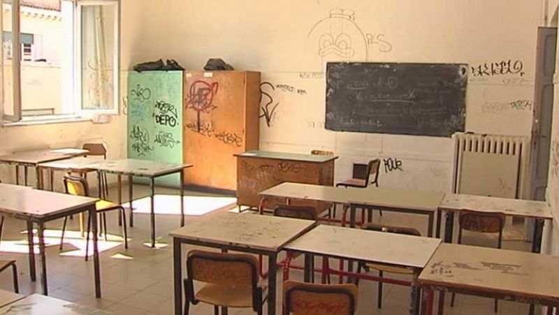 La falta de inversión lleva a una situación crítica a los colegios italianos