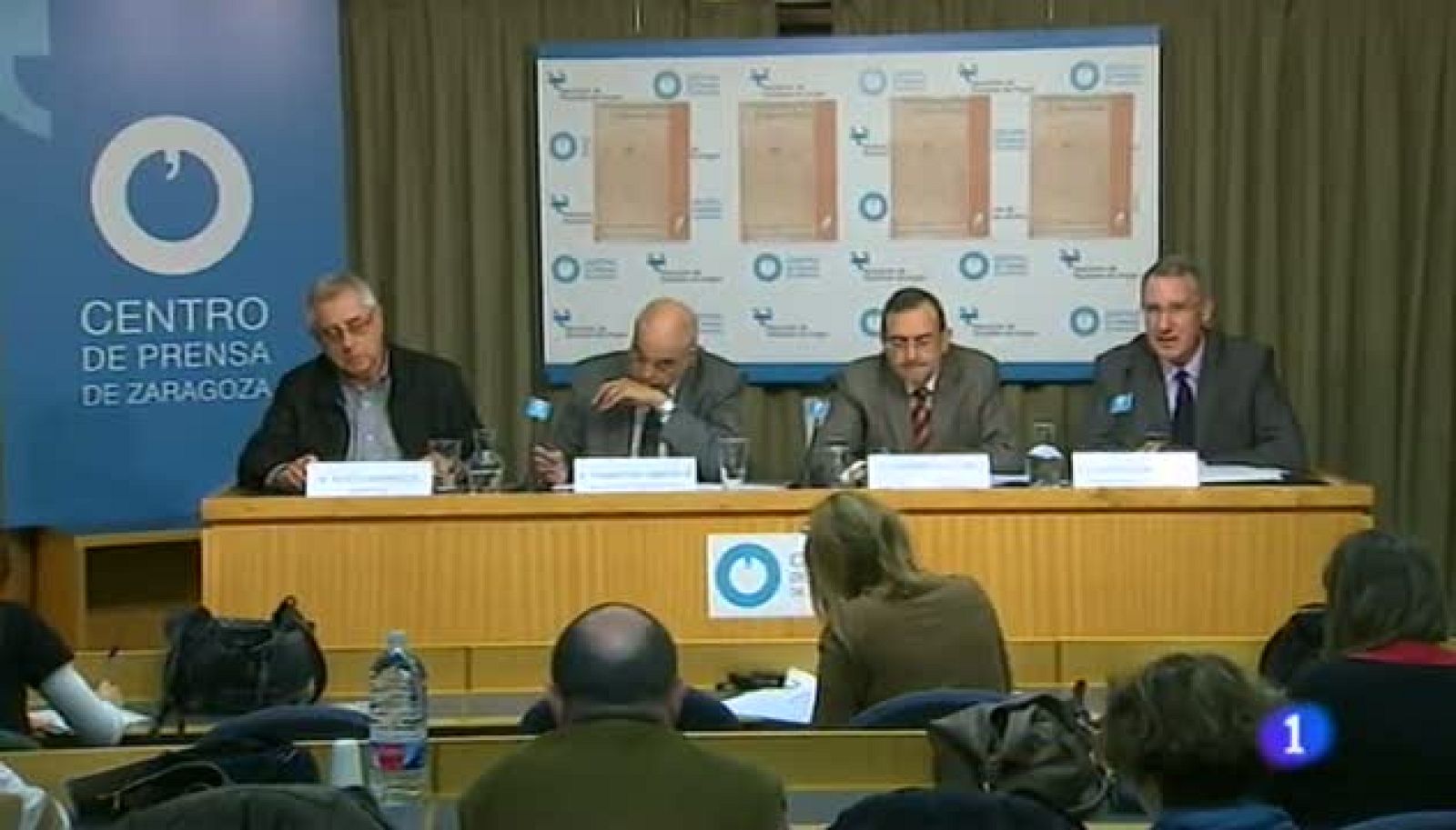   Los Médicos de Atención Primaria de Aragón advierten de posibles movilizaciones si vuelven los recortes en Sanidad en los presupuestos de la comunidad para 2014. El jueves celebraran su congreso anual en Zaragoza.Empiezan las obras en una de las zonas del Coso de Huesca. Duraran seis meses y tienen a los comerciantes de la zona bastante enfadados porque temen que les afecte a las ventas. En Fuentes Claras, Teruel, hemos encontrado a un luthier, un amante de los instrumentos hechos a la antigua usanza. Tiene una escuela virtual en la que se contabilizan hasta 3.000 alumnos. 