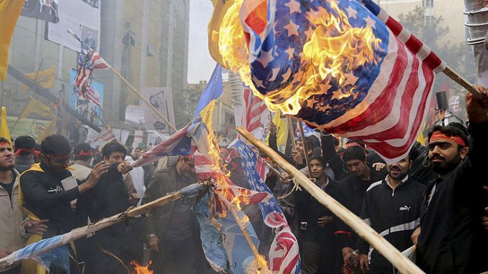 Miles de iraníes conmemoran el 34 aniversario de la toma de la embajada de EE.UU.