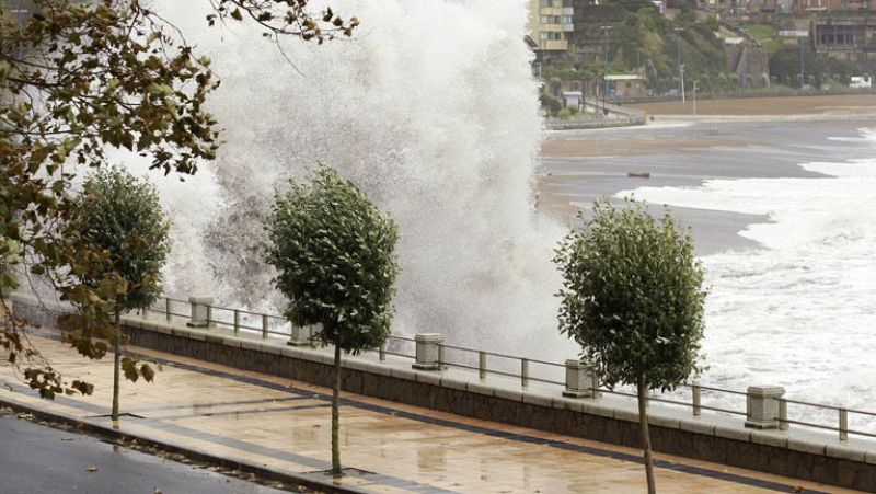 Viento fuerte en los litorales gallego y cántabro