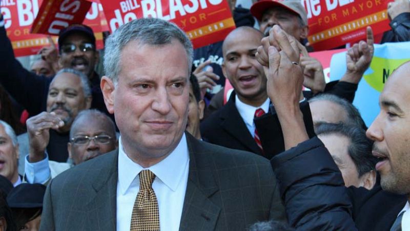 Bill di Blasio podría sustituir a Bloomberg como alcalde de Nueva York, según las encuestas 