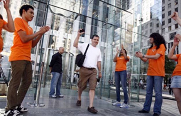 Ciencia y tecnología en Rtve.es - Locura por el iPhone en Nueva York