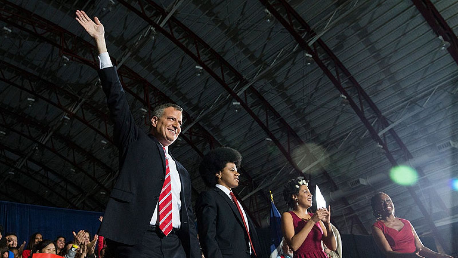 Victoria arrolladora del demócrata Bill de Blasio en las elecciones a la alcaldía de Nueva York 