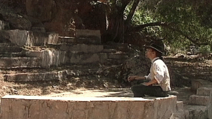 Robert Graves trabaja en Nueva Creta 