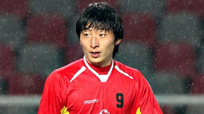 Telediario 1 - Polémica en Corea por una delantera a la que acusan de delantero