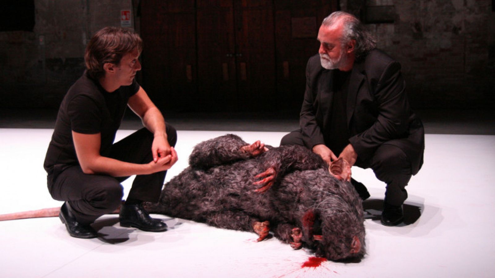 Atención obras: 'El policía de las ratas' en teatro | RTVE Play