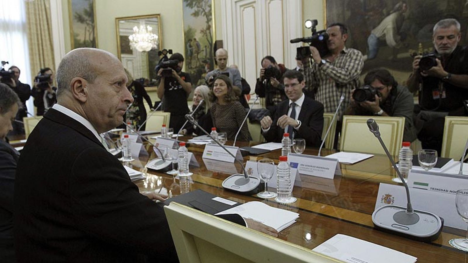 Educación prevé que la UE reducirá a la mitad las ayudas a las becas Erasmus a partir de 2014