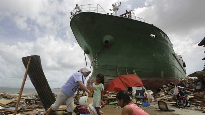 Telediario 1 - Telediario - 21 horas - 11/11/13