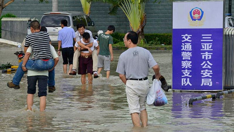 El tifón Haiyan, convertido en tormenta tropical, deja 9 muertos en China