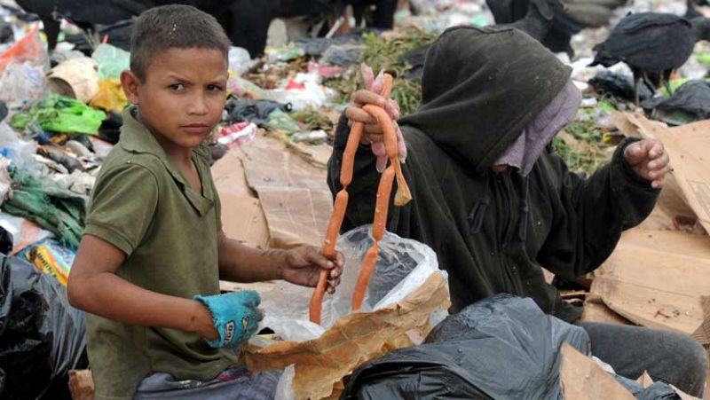 Reportaje sobre la falta de viviendas en la mayoría de los países donde existe hambre y miseria. 