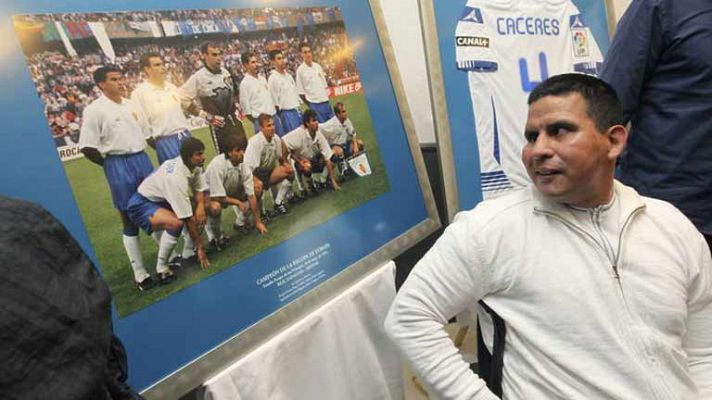 El fútbol español homenajea  a Fernando Cáceres