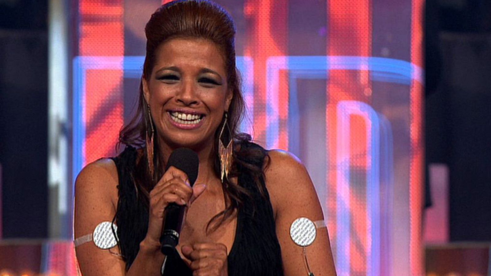 Uno de Los Nuestros - Cantantes con chispa: Dácil