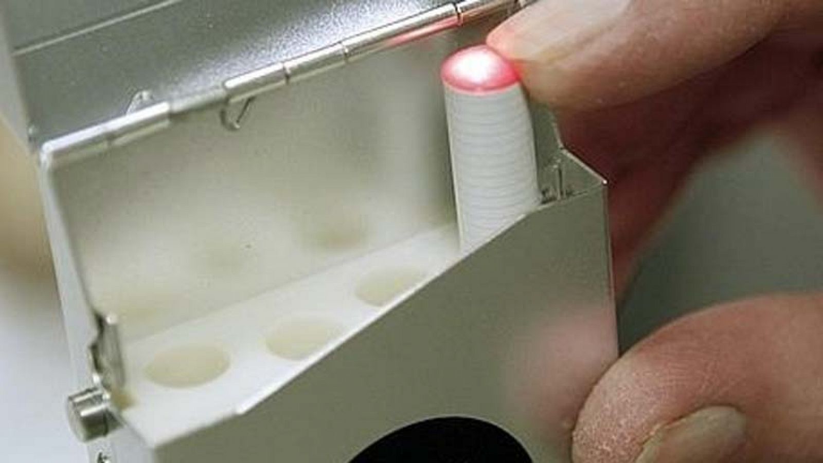 Cataluña va a regular los cigarrillos electrónicos