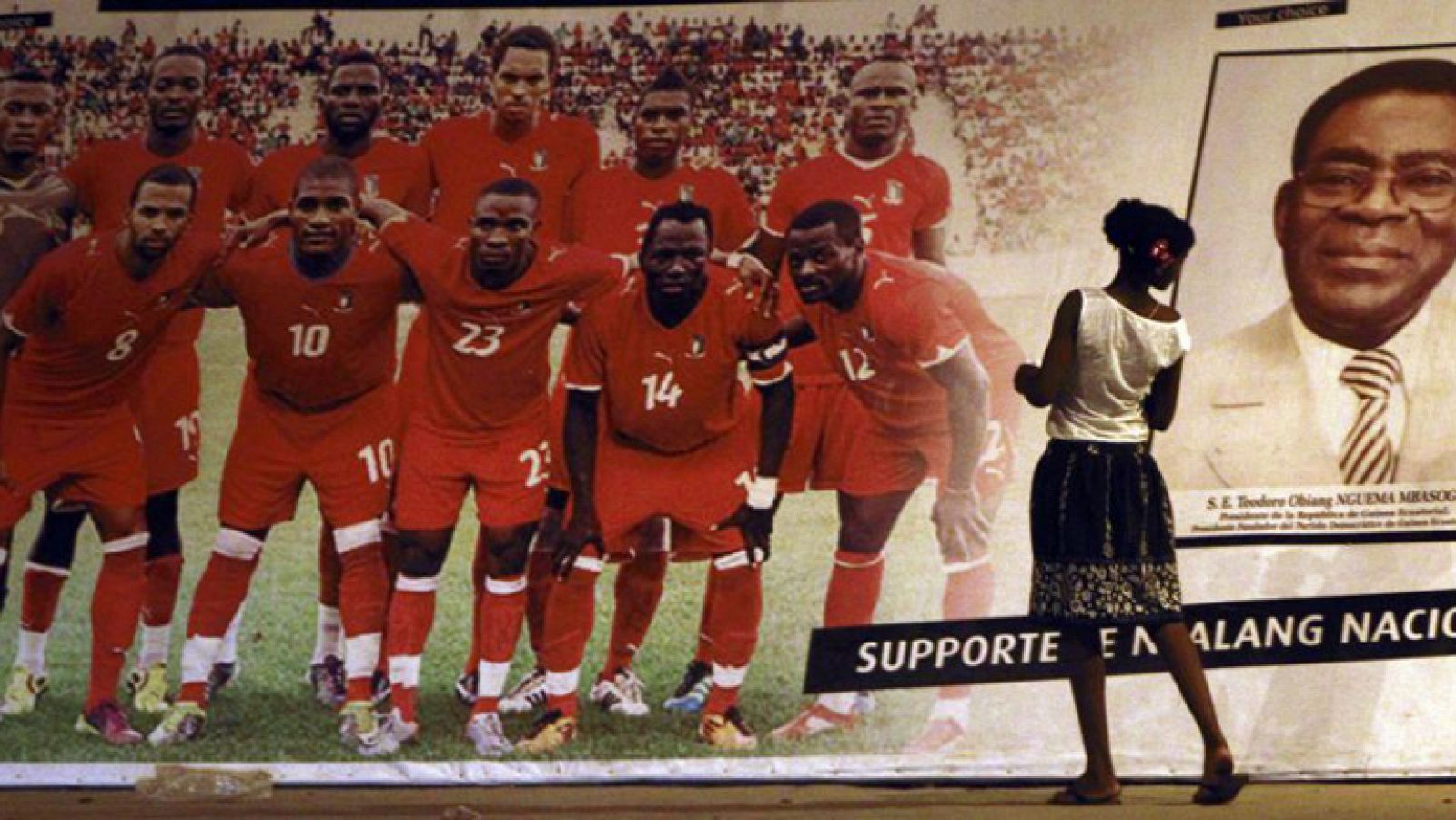 Telediario 1: La selección española, en la corte de Obiang | RTVE Play