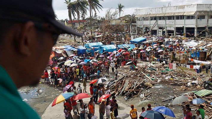 4.460 muertos por tifón Filipinas 